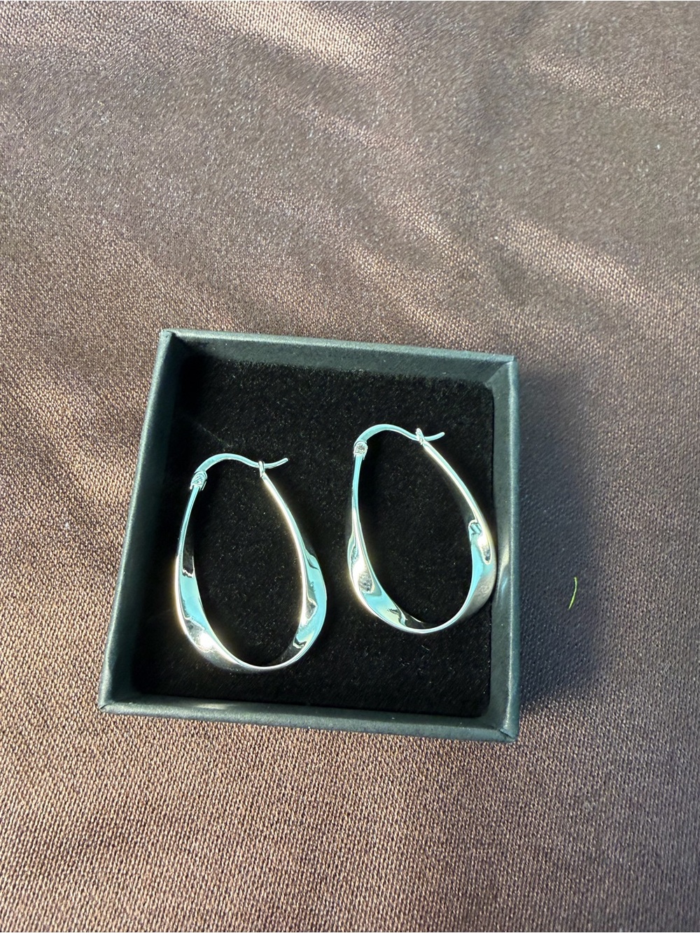 Silver Tone Oval Teardrop Hoop Minimalist  Tone Dangle Earrings